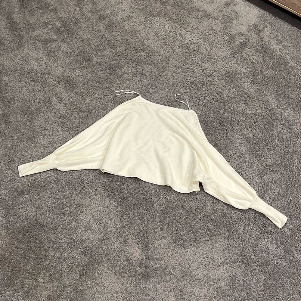 white alterd state sweater size medium